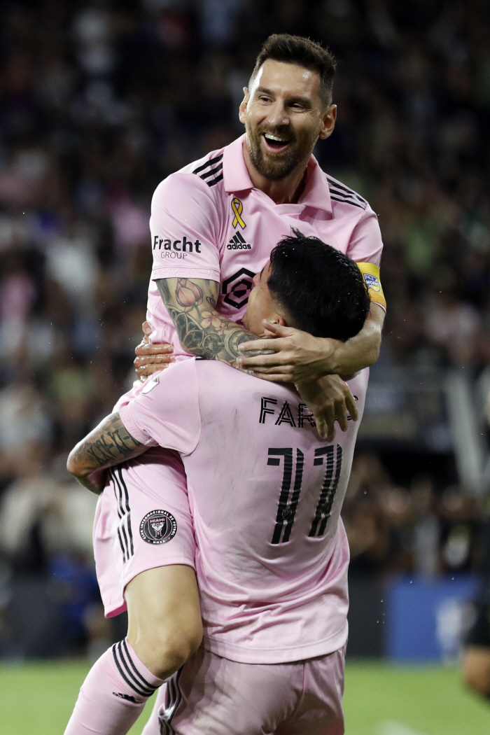 '축구의 신' 메시 1G만에 공격P 행진 재시동, LAFC전 멀티도움 배…