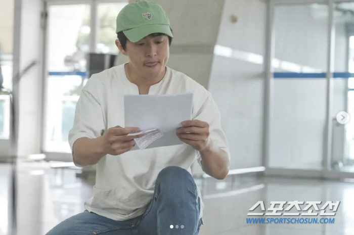 "그 형님도 욕 많이 먹었는데…". '최우수예능인' 수상 기안84, 수상…