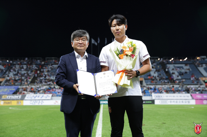 제주 유나이티드에 '의인'이 있었다. U-15팀 이건우 코치, 2개월전 …
