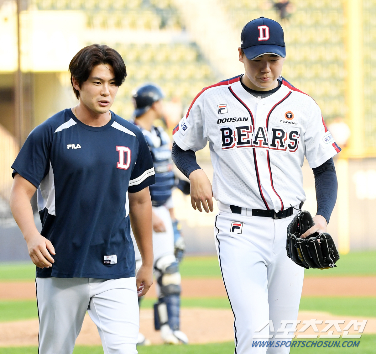 최고 145㎞ 찍었는데…복귀 앞둔 좌완 선발 자원, 10구 만에 교체 왜…