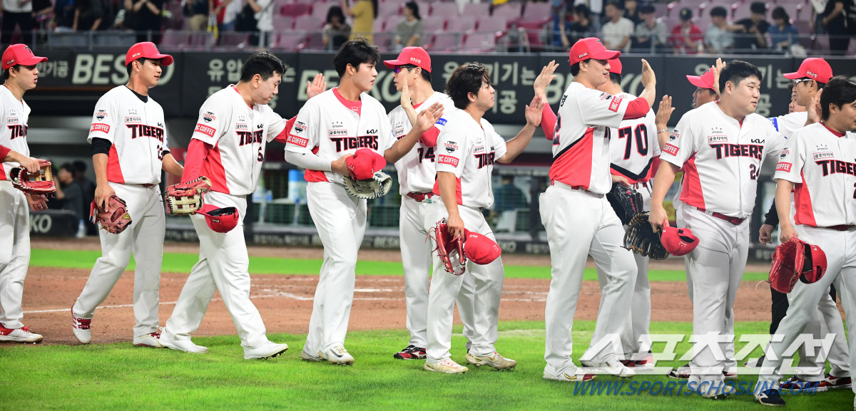 8연승 질주→4위 점프…5강 확보할 'DH 포함 7G' 돌입 "4승은 해…