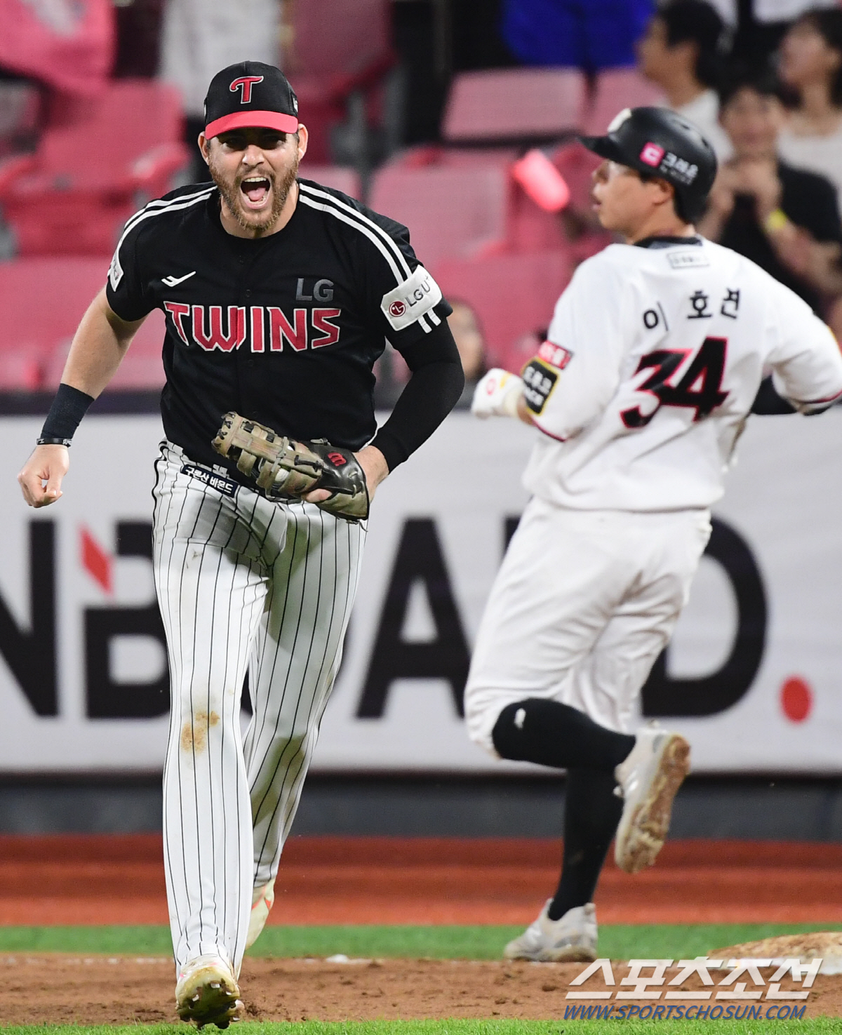 번개·천둥·폭우·강풍→올해 최장 1시간46분 중단→강제 불펜데이→김현수 …