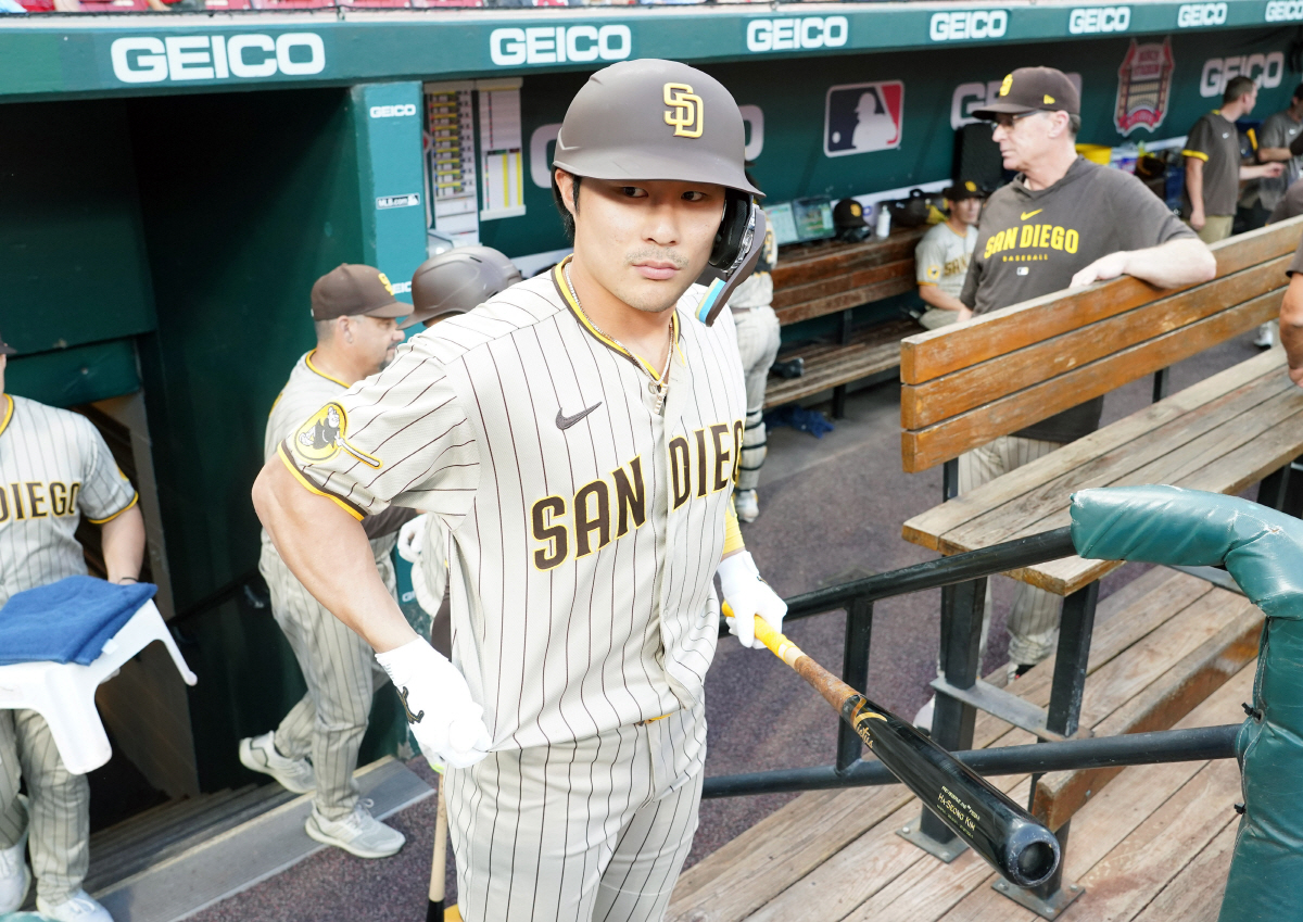 경이롭다! 집념의 적시타 2개로 3타점 김하성, 33구중 헛스윙은 딱 1…