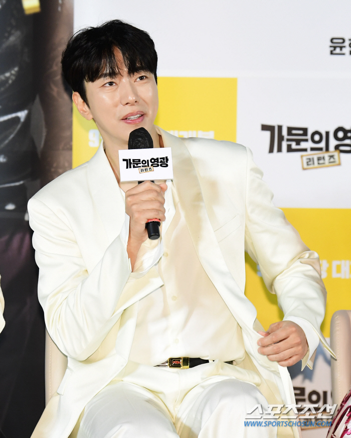 '가문의 영광:리턴즈' 윤현민 "운전 중 휴게소에 차 세우고 시나리오 읽…