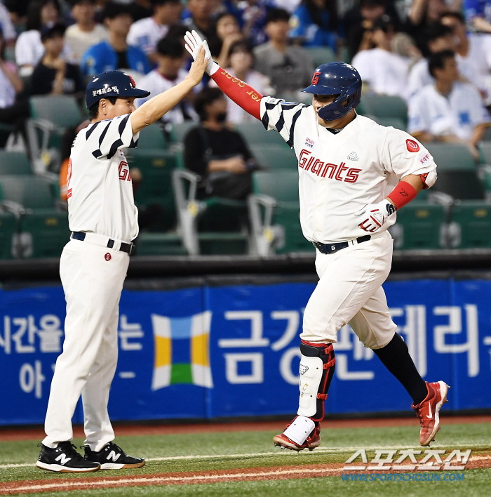 윌커슨 QS→유강남 홈런→베테랑 3인방 맹활약…흐뭇한 사령탑 "필요할 때…