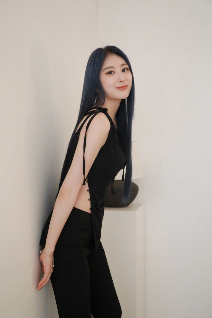 [인터뷰①]이채연 "신곡 챌린지, 세븐틴→아이즈원 코인 탈 것"