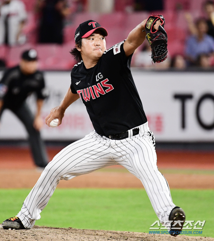 '잠실예수 수원에서 7이닝 무실점 완벽 부활' 'LG킬러'에 판정승. L…