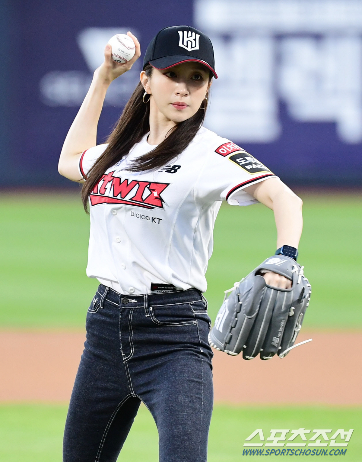 '잠실예수 수원에서 7이닝 무실점 완벽 부활' 'LG킬러'에 판정승. L…