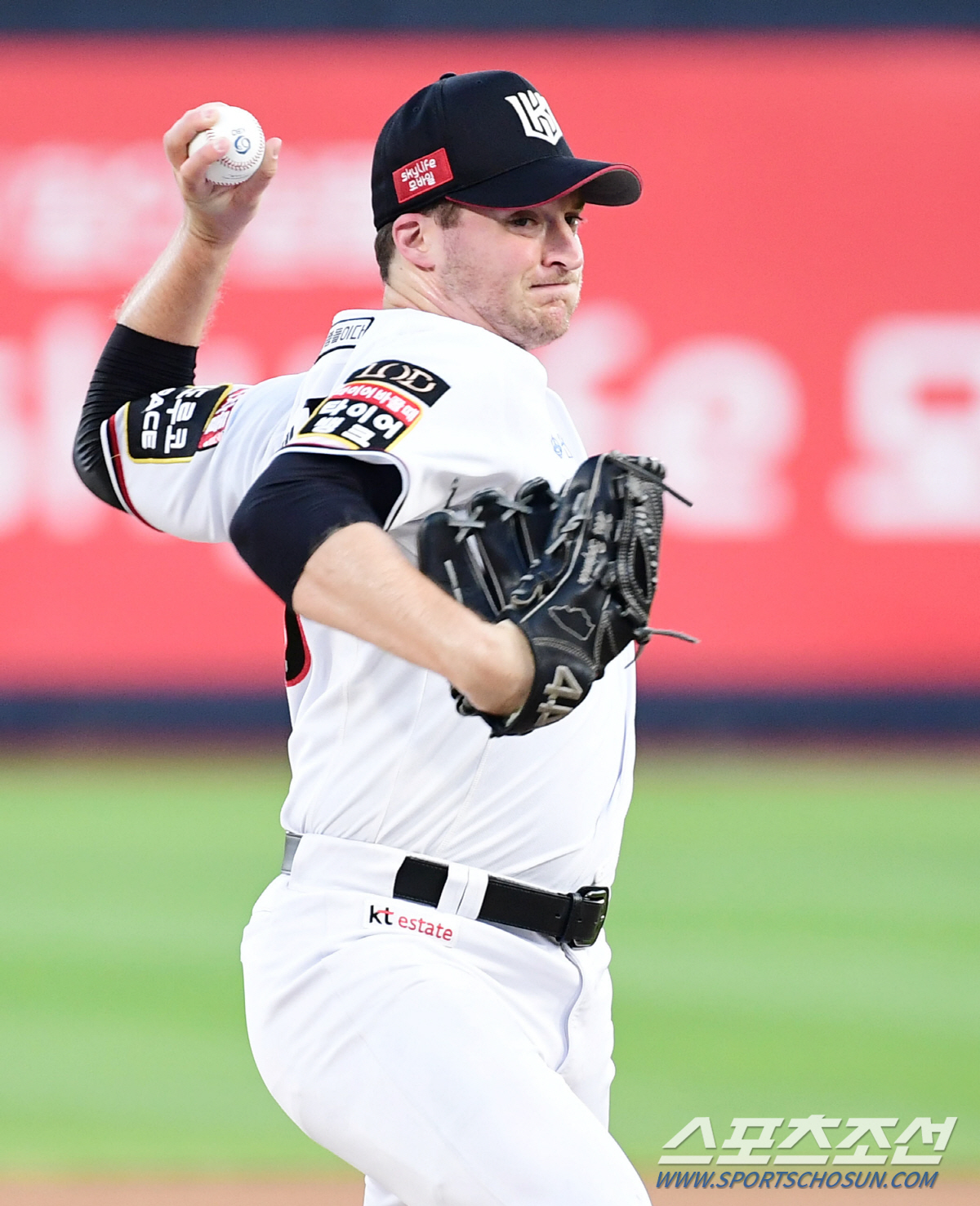 '잠실예수 수원에서 7이닝 무실점 완벽 부활' 'LG킬러'에 판정승. L…
