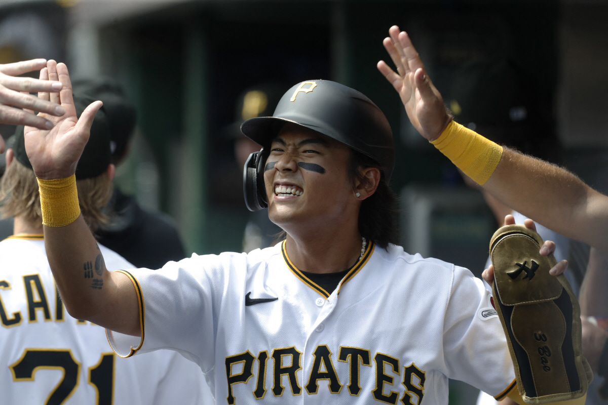 또 도진 방심 '양발이 붕 떠' 도루 성공→아웃 번복, 배지환 '앉아 쏴…