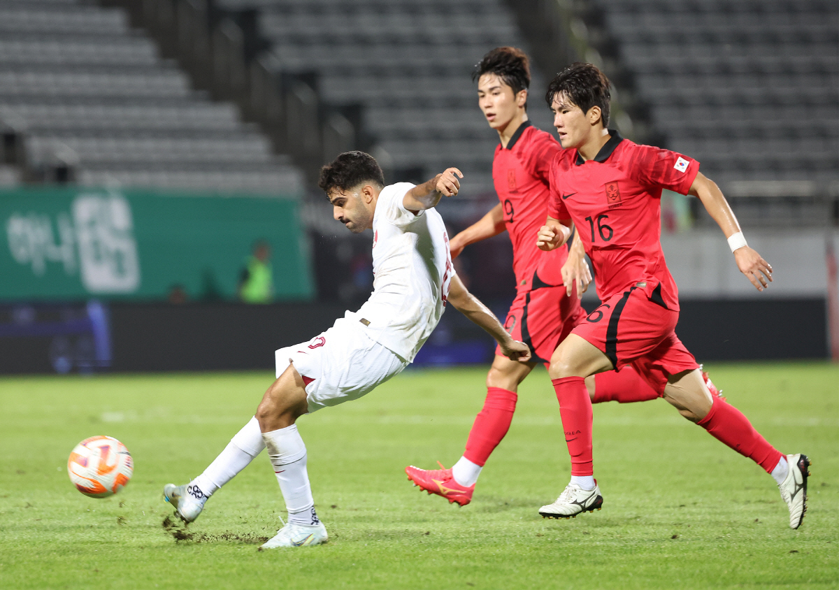 [한국-카타르]'황선홍호' 첫 판부터 흔들, 전반 38분 선제골 허용 0…