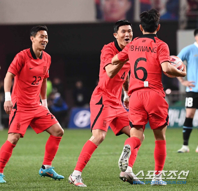 마르코 마린 즈베즈단 디렉터 "황인범 첫눈에 반했다…친구 김민재와 같이 …
