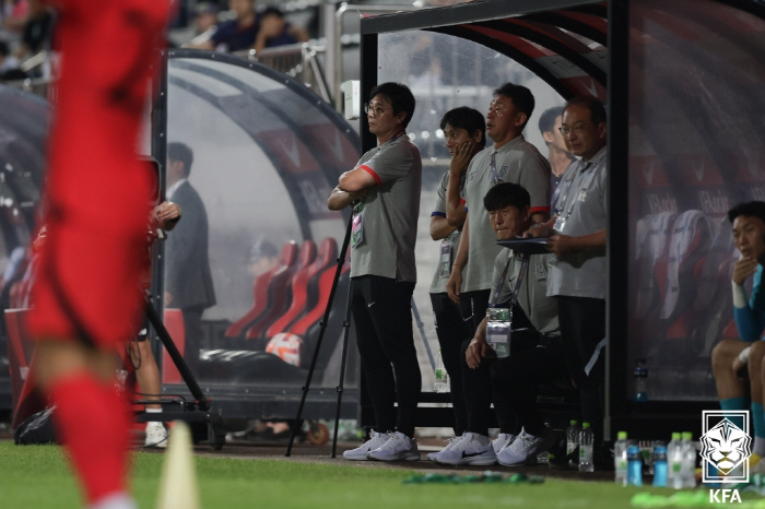 '핑계는 없다' 1부터 10까지 완패, 위기의 '황선홍호' 더 이상의 패…