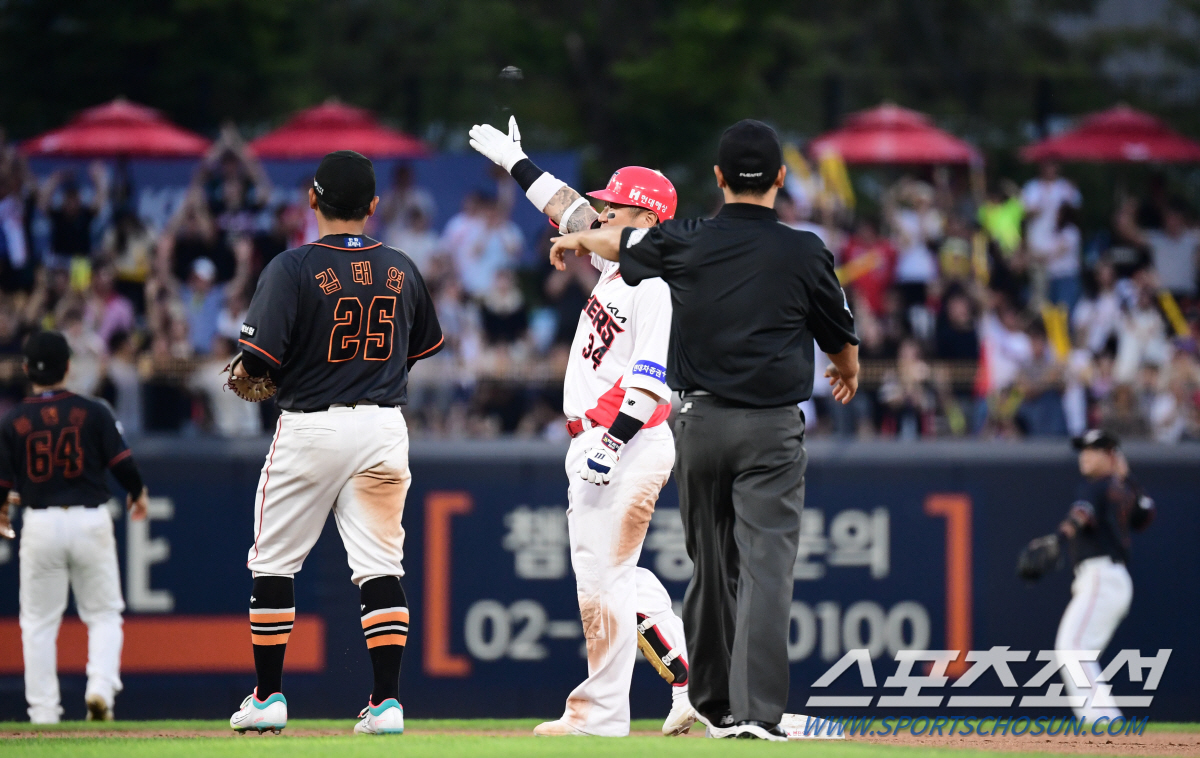 페냐→문동주→페디→곽빈, 9연승 이끈 몬스터 타선의 에이스 도장깨기, 국…