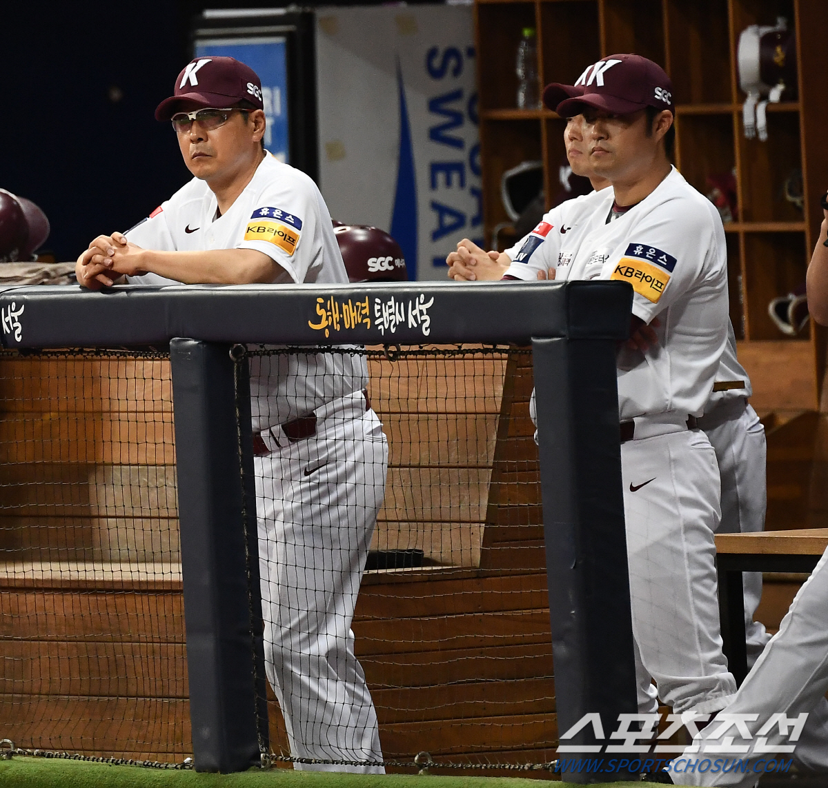 [창원현장]2이닝 5볼넷 2사구 5실점…함량미달 장재영을 1군에서 계속 …