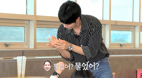 [SC리뷰]현숙 "반련견에 월 300만원 소비"…경악한 정식, 손가락까지…