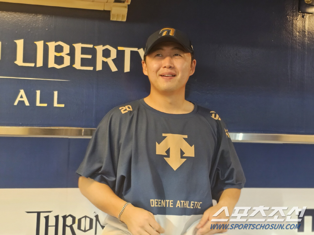 "존경심이 드는 선수" 동료가 뽑은 8월 투타 MVP "왜 최고의 선수인…