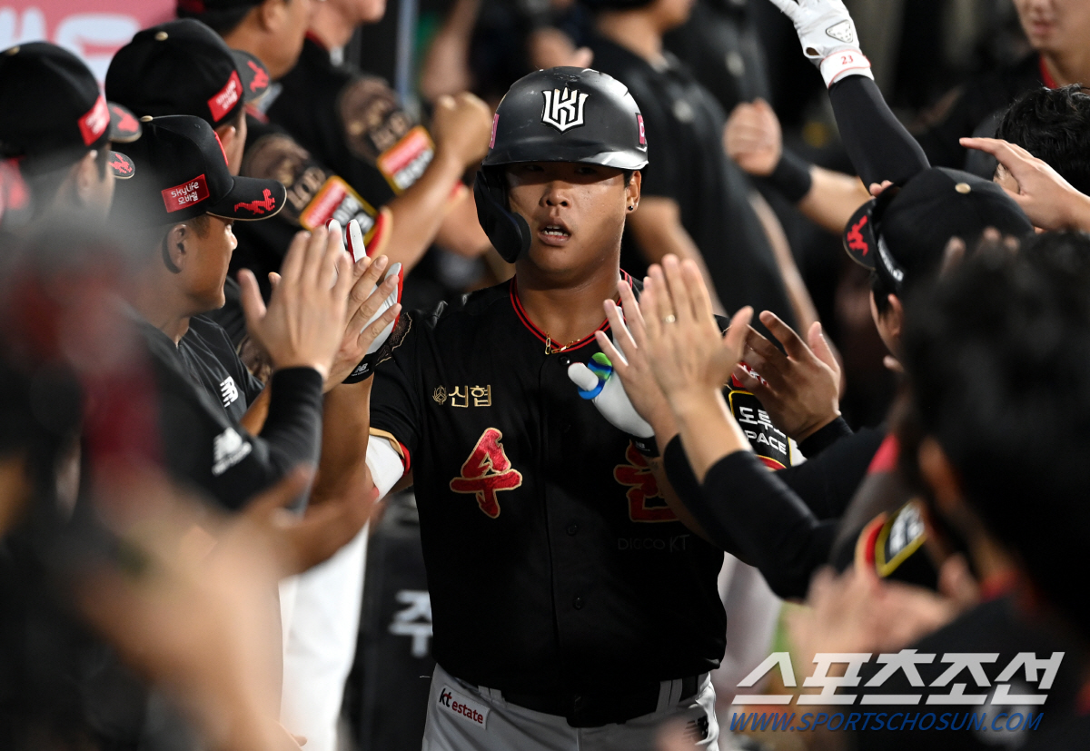 수원 천재거포의 귀환! 대타 강백호가 보여준 슈퍼스타의 진가…승부처→부활…