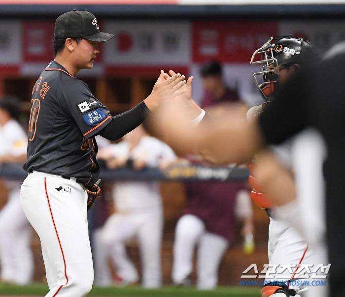 6경기서 '5승'…꼴찌에서 '8위'로, 거기 살아난 장민재가 있었다