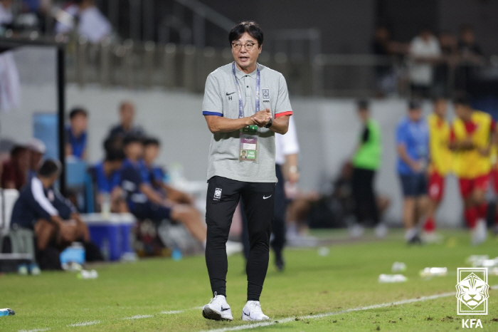 [한국-키르기스스탄]'홍윤상 결승골'황선홍호, 카타르전 참사 딛고 1대0…