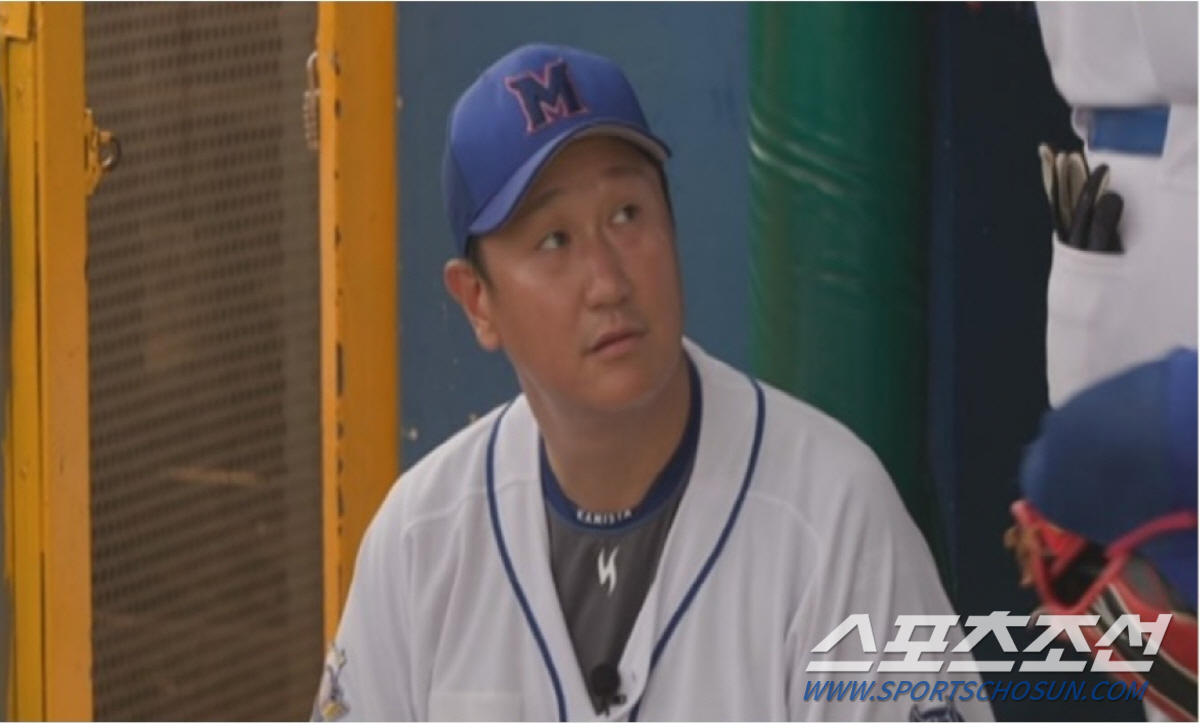 '최강야구' 이대호, "야구 응원하며 살려 은퇴했는데, 여기 와서 너무 …