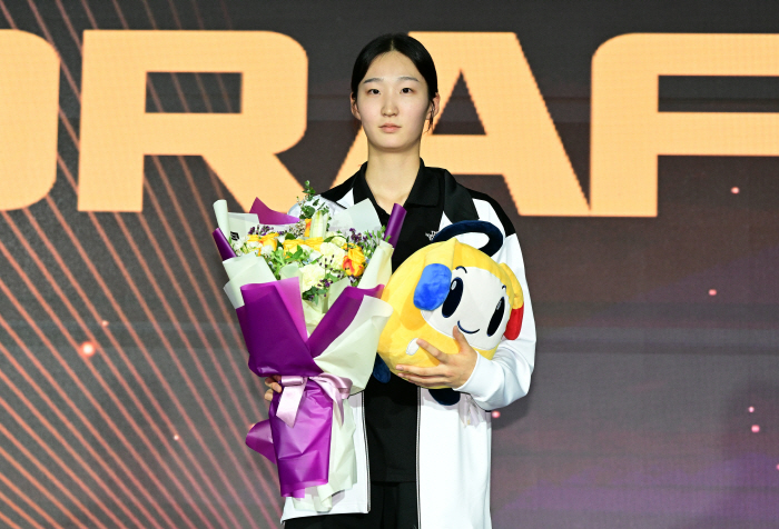 '김철수-김남순 딸' 김세빈, 전체 1순위 도로공사 行…행운의 2순위 정…