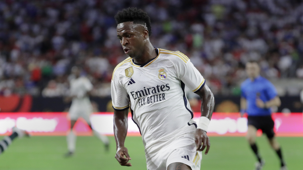 PSG '음바페 대체자' 찍었다→비니시우스 Jr., 음바페 거취 결정은 …