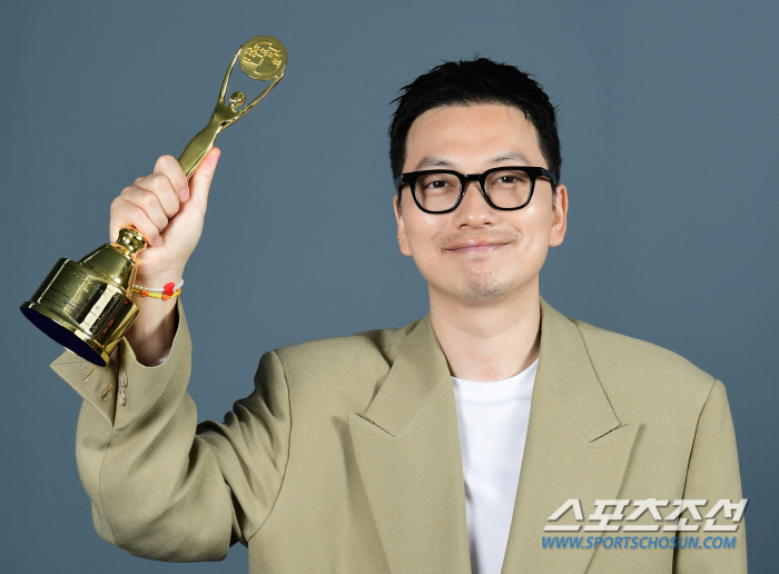 [단독①] 이동휘 "최민식 선배와 한 프레임, 부끄러워져"(청룡시리즈어워…