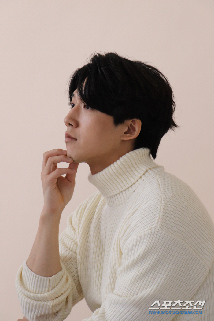 '라붐 오빠' 이주천, 오늘(12일) 싱글 'TAKE A BOW' 발매……