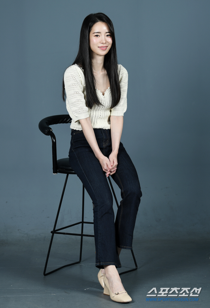 [단독 종합] "우여곡절 겪은 나, 칭찬에 젖을 시간 없어"..임지연, …