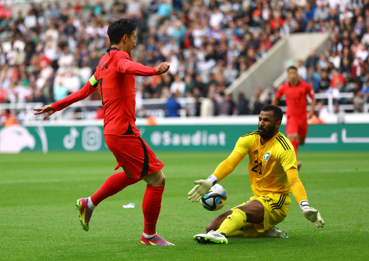 경기 전후 얼음주머니에 난리, 대표팀 관계자 "SON 무릎 부상 아니다"…