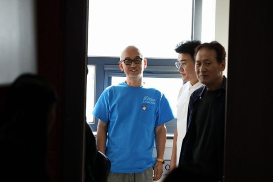 '혈액암 투병' 안성기, 풍성 머리+환한 미소…한층 건강해진 근황