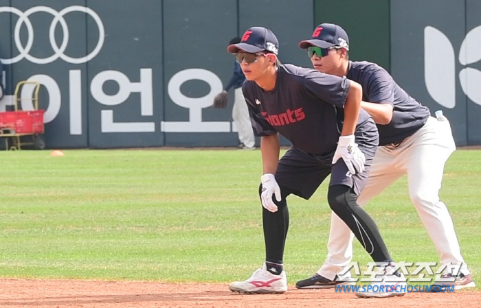 '민석아~지치지마' 사직 도루왕은 이렇게 만들어진다. 사직 아이돌 김민석…