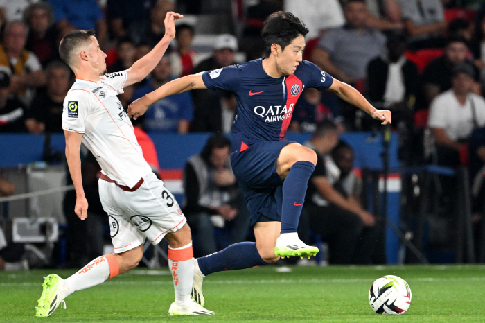 PSG 답이 없어 답답한 황선홍 감독 "PSG, 이강인 차출 조건으로 아…