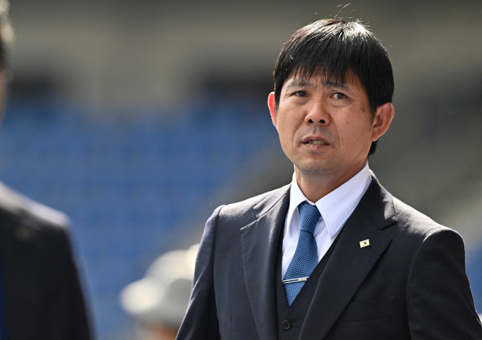 '인기 절정' 日 감독 WC 亞예선 변수까지 꼼꼼 대비, '기내 미팅 콘셉트'+'유럽파 이동거리 최소화' 시스템 구축