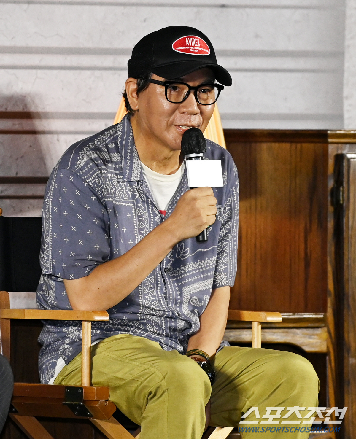 '거미집' 김지운 감독 "과거 시대 풍자하는 영화, 現시사 관련 없다"