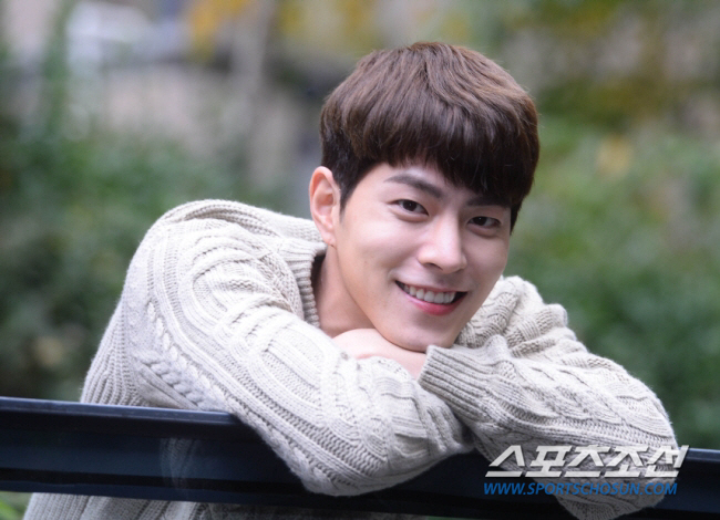 [단독] '배우 2막' 뜨겁게 연다..홍종현, 시크릿이엔티와 '윈-윈' …