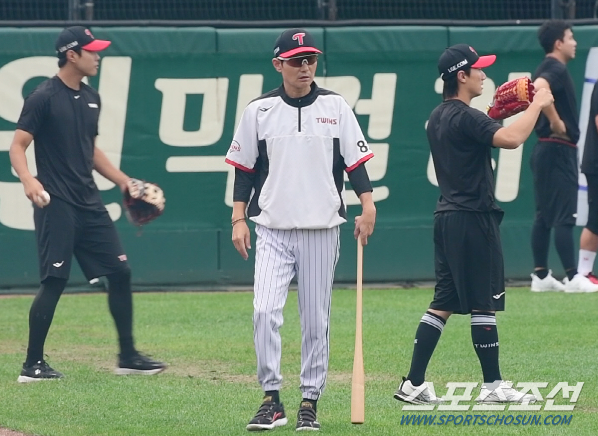 '민재야! 그게 아니지' 나흘 휴식이 독 될라~ 염갈량 '훈련 감독 부터…