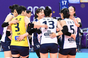 궁금한 점 직접 묻는다…IBK기업은행, 클럽하우스 초청 팬미팅