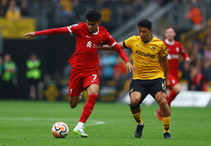 '시즌 3호골! EPL 득점 4위!' 황희찬, '두 경기 연속골+1슛 1…