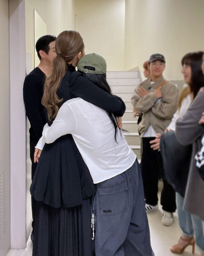이효리, 옥주현 품에 폭 안겨 '애정'→이진도 '하트'...여전한 '핑클…
