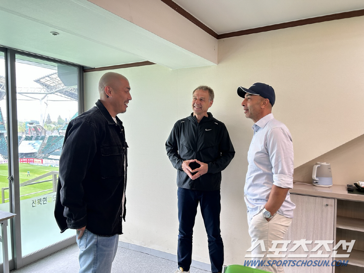 '강대강'윤정환의 강원,또 전북 잡았다!수중전속 3대1역전승...전북 5…