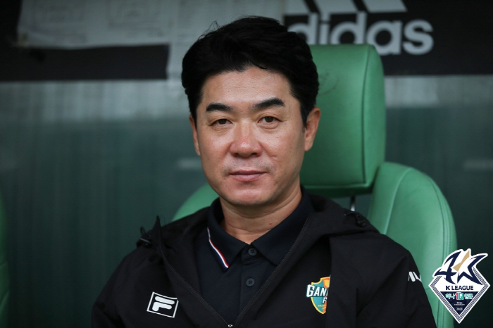 '강대강'윤정환의 강원,또 전북 잡았다!수중전속 3대1역전승...전북 5…