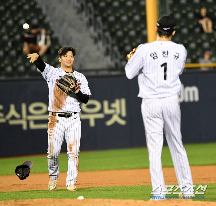 3:4→10:4, 2:3→8:3, 0:2→9:5. DH 1,2차전 싹쓸이…