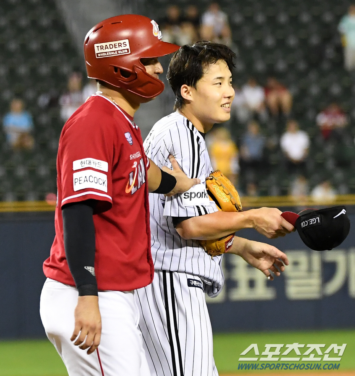 3:4→10:4, 2:3→8:3, 0:2→9:5. DH 1,2차전 싹쓸이…