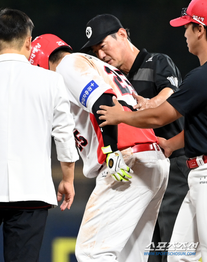 '무슨 일이야?' 한 곳으로 모아진 시선, 순간 벌어진 긴급상황에 깜짝.…