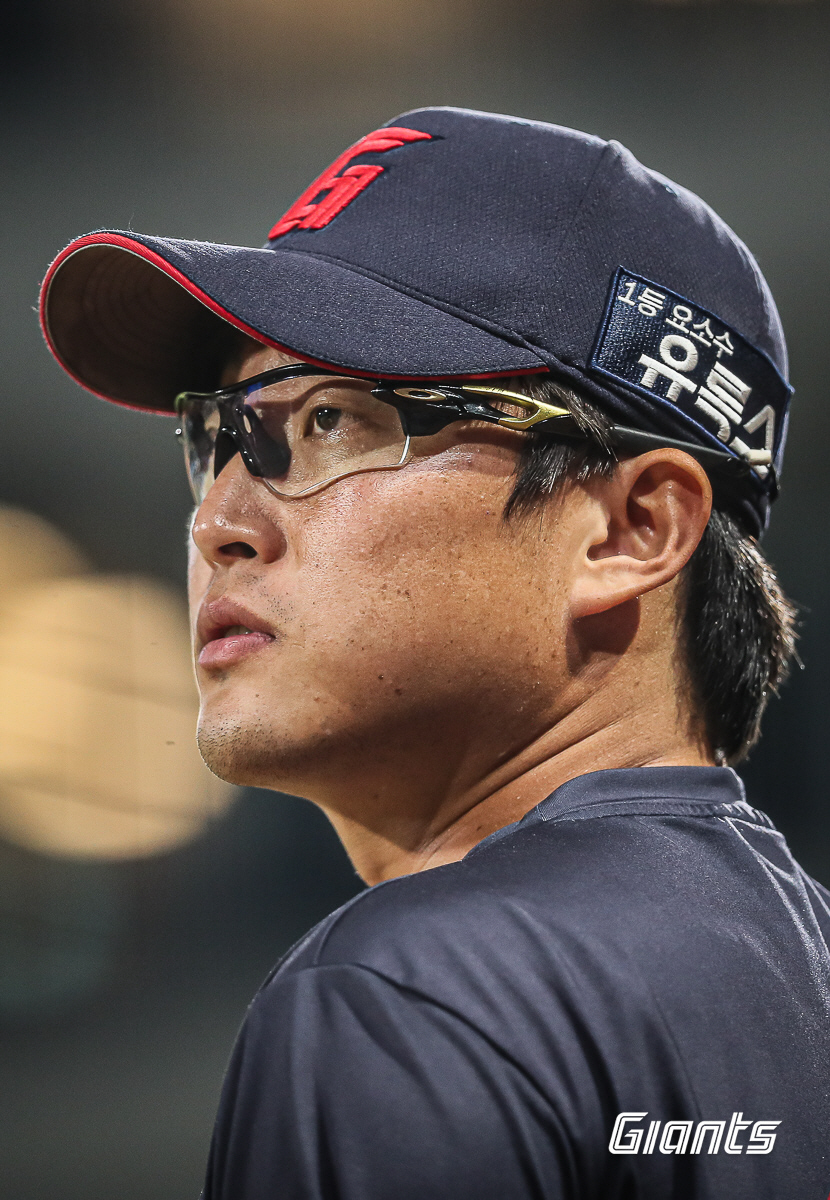 "메달은 금색, 자리는 중앙" AG 가기전 1경기 더! 안경에이스의 불타…