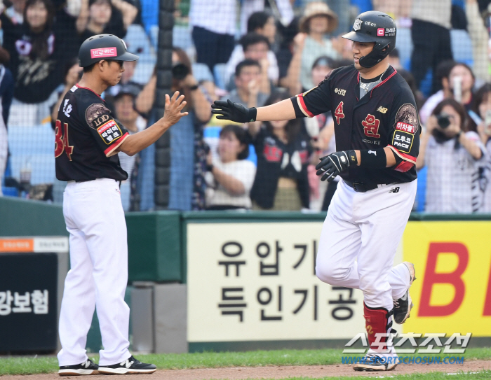 1차전 오후 2시 시작→우천 중단 204분→2차전 오후 11시 26분 종…