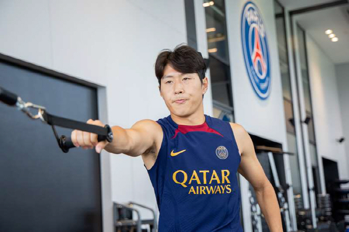 '부상 회복' 이강인 한 달 만에 다시 뛴다! 음바페와 첫 호흡 예고, …