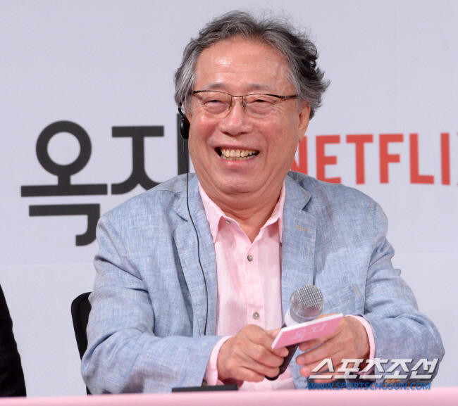[종합] "고목나무에 꽃 피었다"라던 '원로 배우' 변희봉 별세, 별이 …